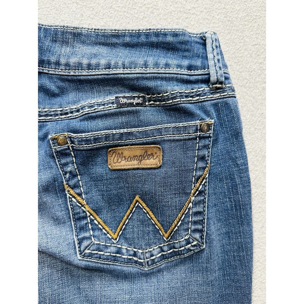 VINTAGE Wrangler Jeans Womens 13x34 Blue Denim Bootcut Western Cowgirl Ladies